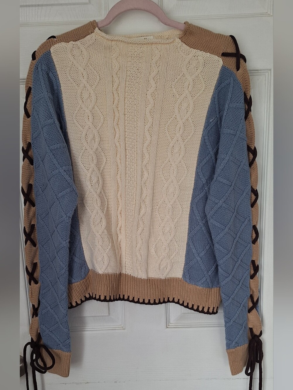 Mello Los Angeles Colorblock Cable Knit Lace Up Sweater Size M Oversized